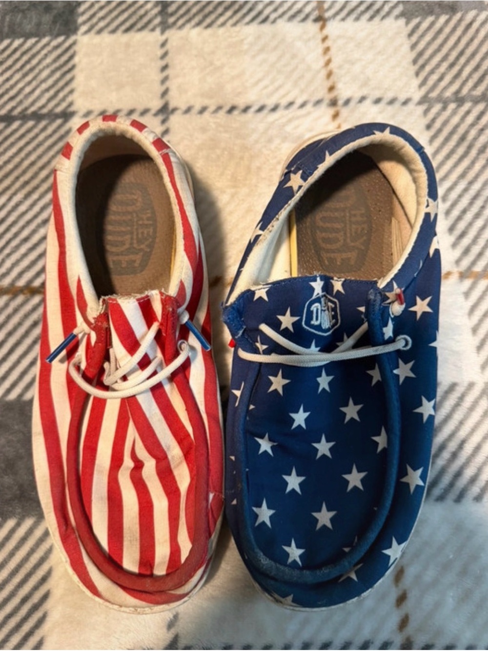 Flag-Print Hey Dudes - Red & Blue